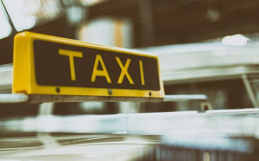 Crnogorski taksista naivnim turistima naplatio 28 eura za četiri kilometara