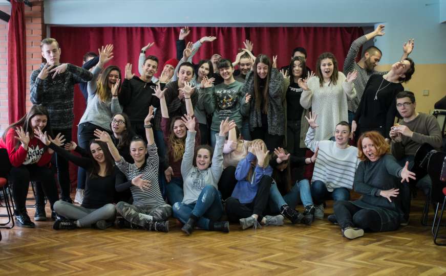 "Hajđekud": Premijera predstave učenika i učenica srednjih škola iz Prijedora