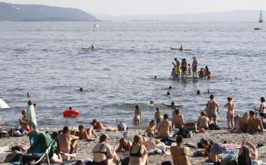 Norvežani se već kupaju u Fjordovima