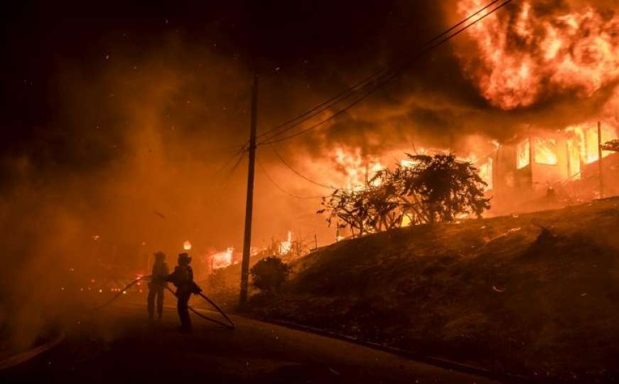 Nakon više od šest mjeseci, ugašen najveći šumski požar u historiji Californije