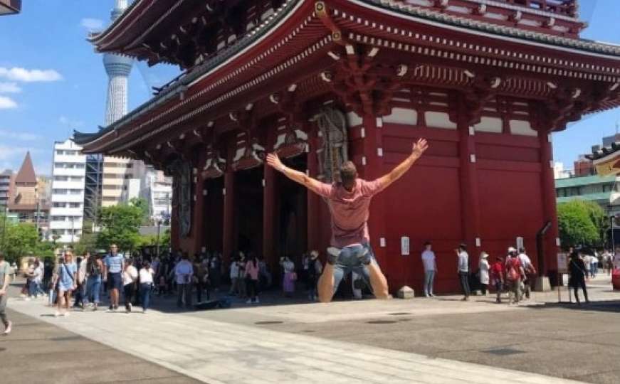 Viralni hit: Džeko skokom na ulicama Tokija osvojio simpatije širom svijeta