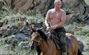 Vladimir Putin: Političar s najviše golišavih fotografija