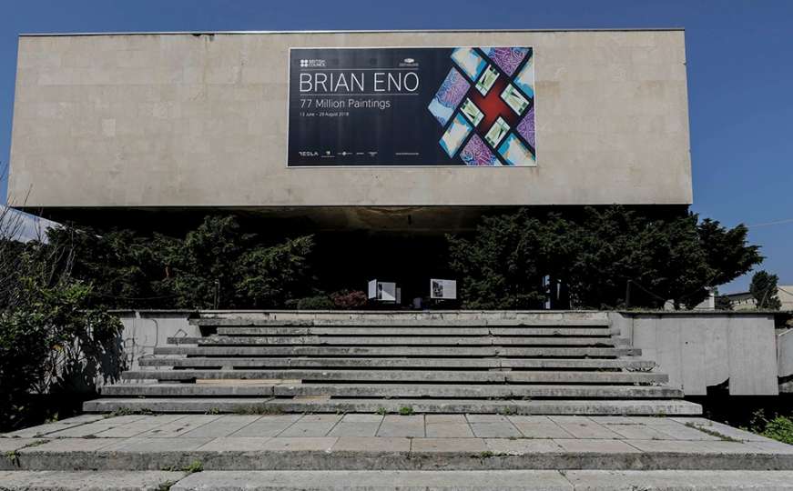 Glas BiH: Izložba Briana Enoa, velikog bh. prijatelja u Sarajevu