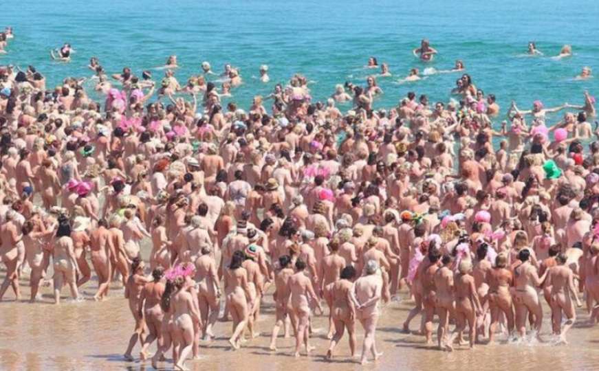 Za svjetski rekord: 2.500 golih žena okupalo se u blizini Dublina