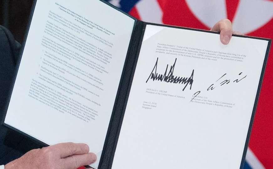 Šta se navodi u deklaraciji koju su potpisali Tramp i Kim Jong-un?