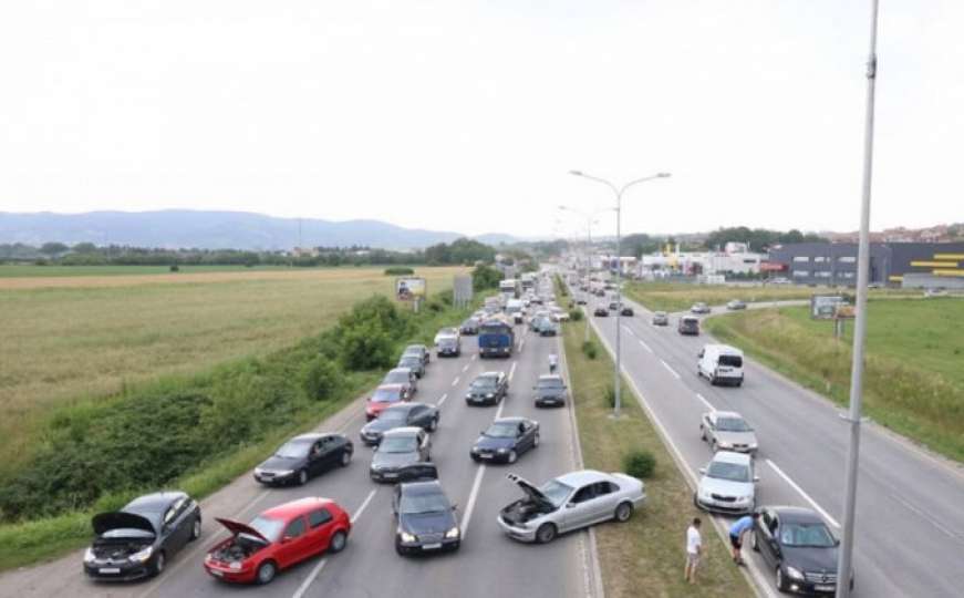 Banjalučani istrajni: Bh. vozači i danas blokirali ceste zbog poskupljenja goriva