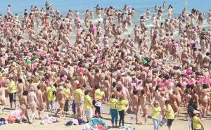 Srušen svjetski rekord: Čak 2505 potpuno golih žena na jednoj plaži