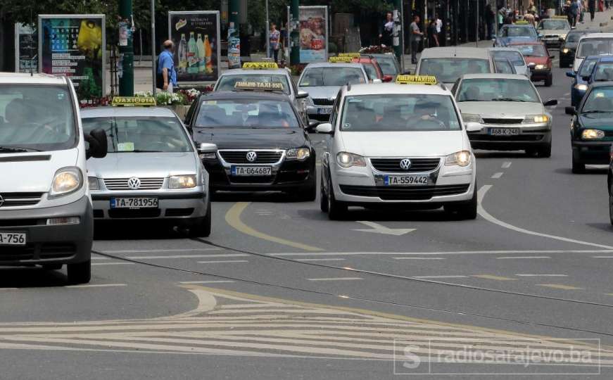 U Sarajevu poskupile usluge i privatnih taksi prijevoznika