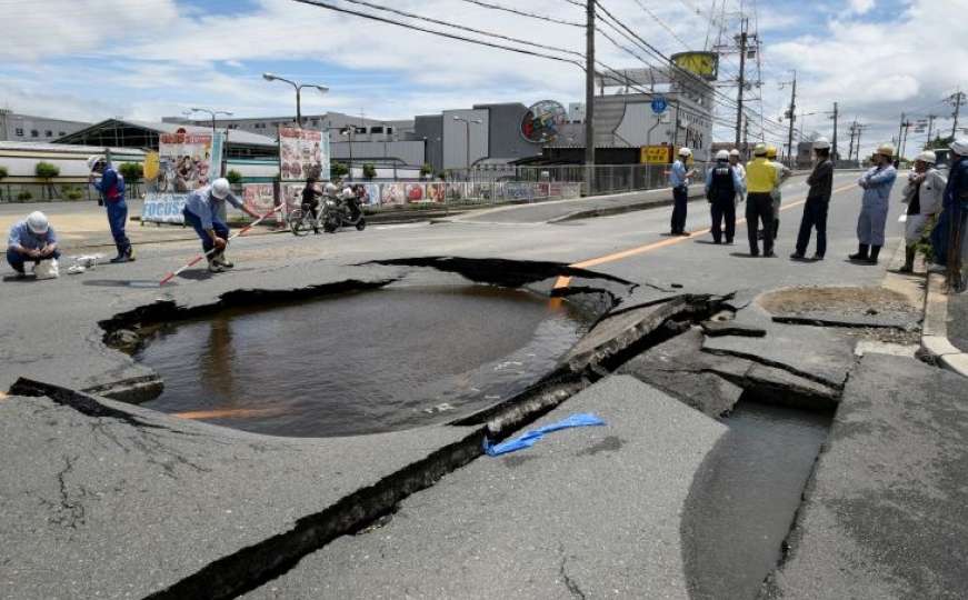Dvije osobe poginule u snažnom zemljotresu u Japanu