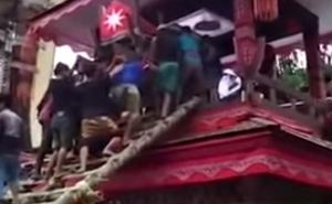 Muškarac poginuo na sahrani vlastite majke u Indoneziji