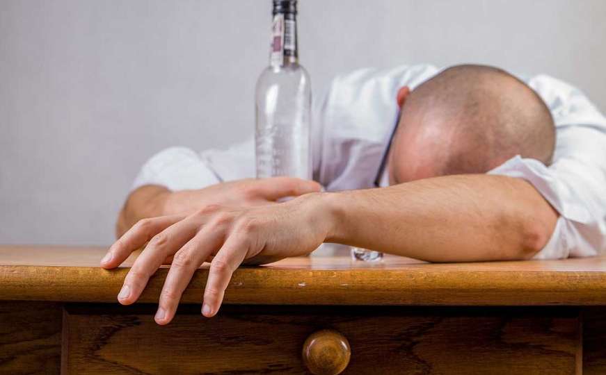 Šta alkohol radi našem tijelu i koliko treba za popravak štete