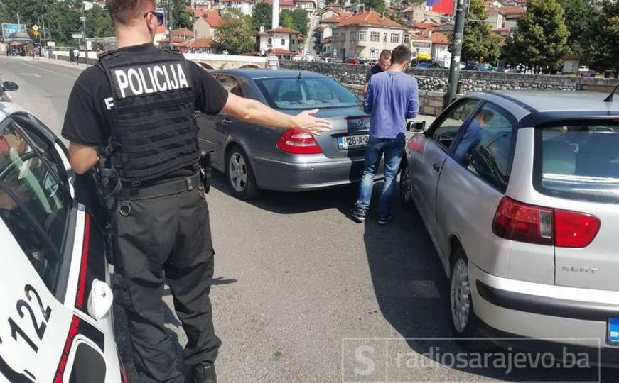 Sudar vozila u centru Sarajeva izazvao velike gužve