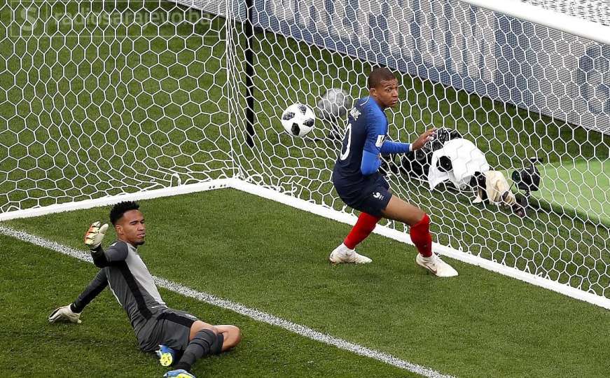 Francuska u osmini finala, Peru se oprostio od Svjetskog prvenstva