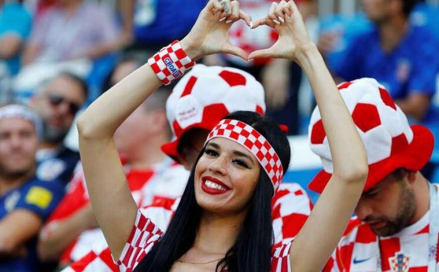 Hrvatska navijačica Ivana Knöll plijenila pažnju u Kaliningradu