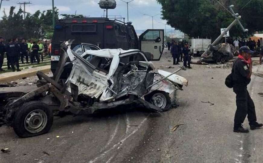 Meksiko: Kamion udario u grupu ljudi, poginulo sedam osoba