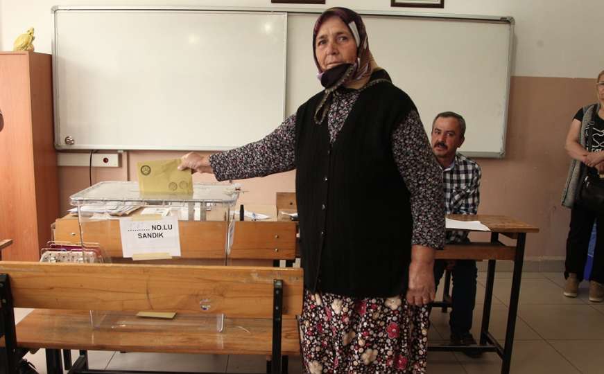 Turci glasaju: Počeli predsjednički i 27. parlamentarni izbori