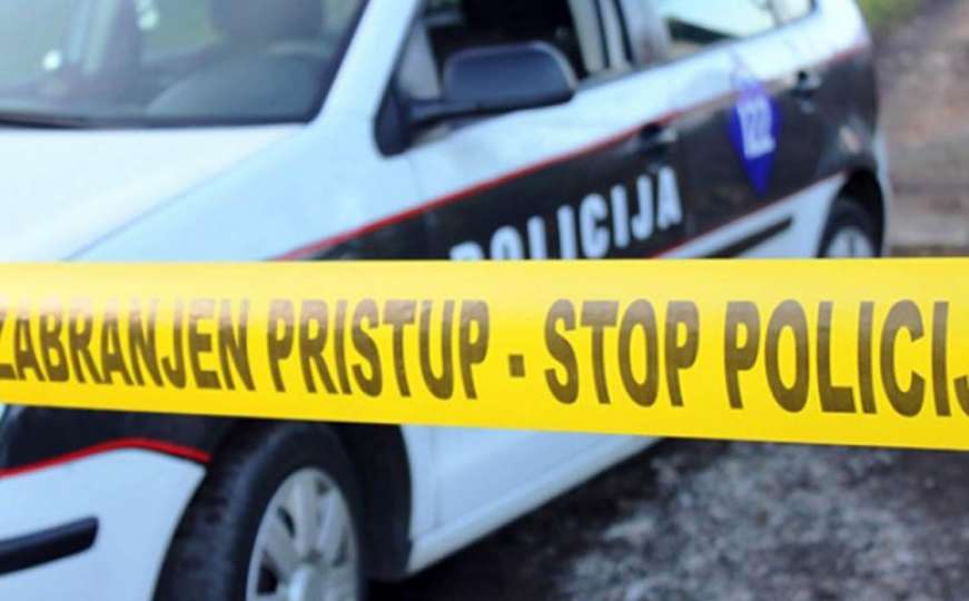 Filmska scena u Livnu: Ukrao automobil i tokom bijega udario policajca