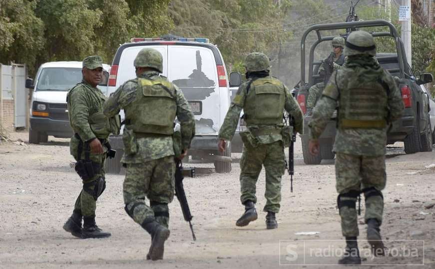 Čitava policijska jedinica grada u Meksiku privedena zbog optužbi za ubistvo