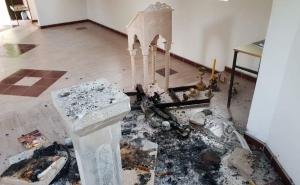 Ramić: Oštro kazniti napadače na crkvu u Visokom, ministarstvo će pomoći u obnovi
