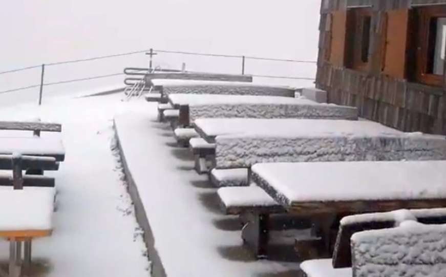 U Sloveniji jutros pao snijeg