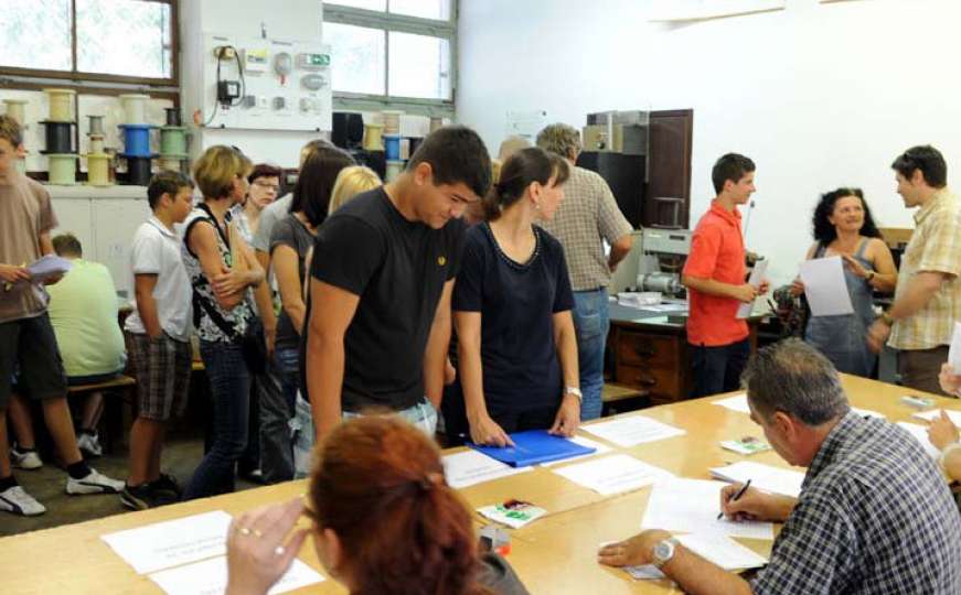 Sarajevo: U srijedu počinje online upis u prvi razred srednjih škola