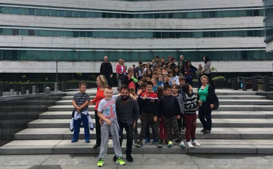 Učenici iz Ključa posjetili Sarajevo, nepoznati donator uplatio 5.000 KM
