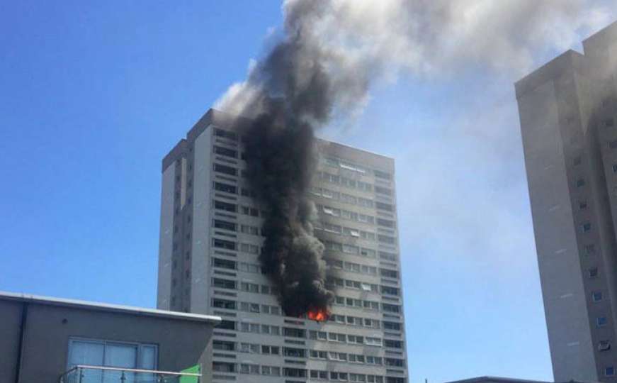 Požar u neboderu: Gorio stan na 12. spratu, stanari panično bježali 