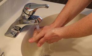 Širenje zaraze: Studija pokazala da većina ljudi ne zna oprati ruke kako treba