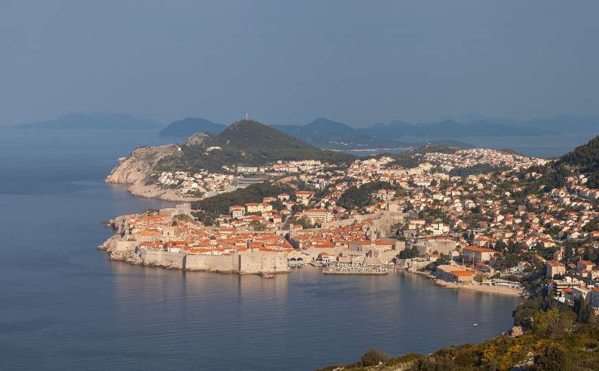 Fekalije zagadile more kod Dubrovnika, izdato upozorenje za građane