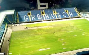 Postavljena trava na Grbavici, do kraja sedmice završetak svih radova