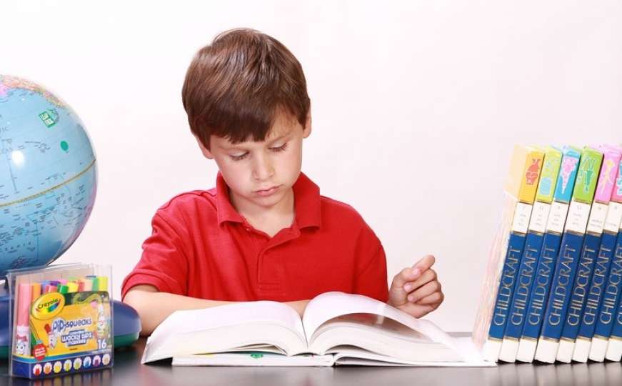 Roditelji traže spas: Pomama za polovnim udžbenicima 