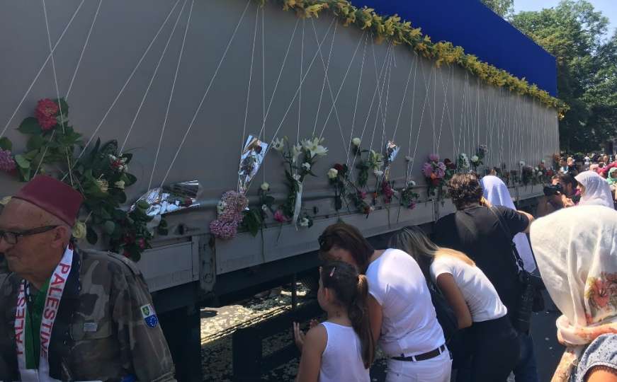 Izmjena režima saobraćaja zbog ispraćaja kolone s posmrtnim ostacima Srebreničana
