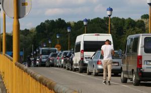 Duge kolone vozila na ulazu u BiH, čeka se duže od dva sata