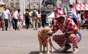 Navijačka groznica pred utakmicu Hrvatska - Rusija