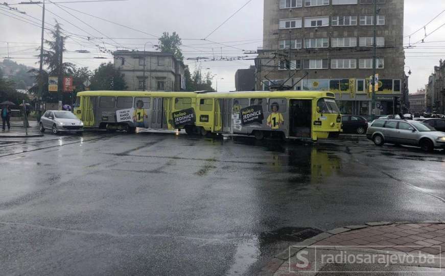 Objavljen snimak iskakanja tramvaja iz šina na Skenderiji