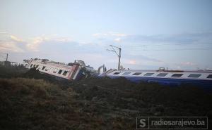 Putnički voz se prevrnuo u Turskoj, 24 osobe poginule, 318 povrijeđeno