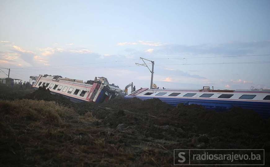 Putnički voz se prevrnuo u Turskoj, 24 osobe poginule, 318 povrijeđeno