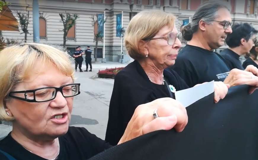 Žene u Crnom pročitale imena ubijenih u genocidu u Srebrenici