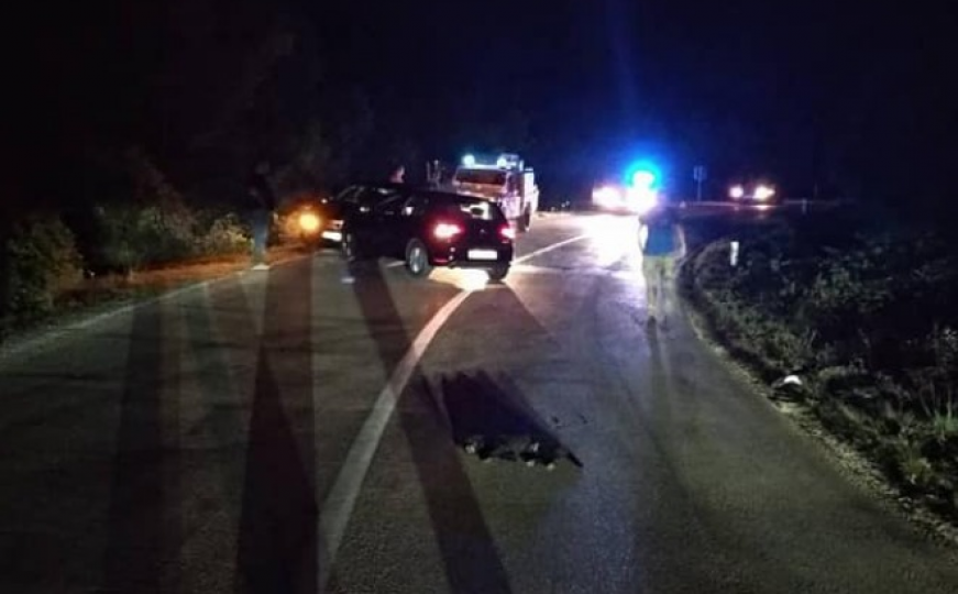 Srbijanac ukrao automobil u Bileći, pa se zabio u policijsko vozilo