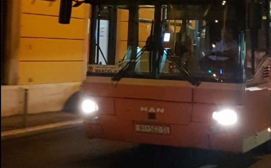 Neobična proslava: Autobus u Rijeci pokazivao pobjedu Hrvatske i rezultat 2:1