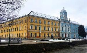 Učenicima i profesorima Mješovite srednje škole Travnik prijeti deložacija