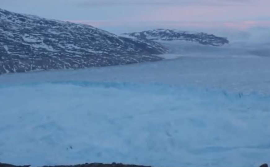 Šokantna snimka: Deset milijardi tona leda se odlomilo u okean