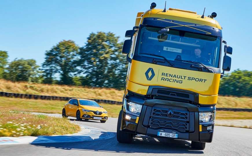 Dosad neviđeno: Kamion za tržište dotjeran u sportskom odjeljenju