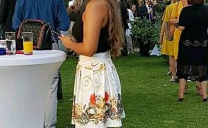 Regiju nasmijala scena sa svadbe: Kako se snaći u štiklama na travi