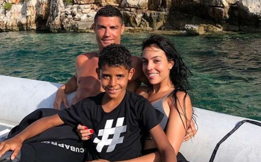 Odriješio kesu:  Cristiano Ronaldo osoblje hotela častio vrtoglavom cifrom 