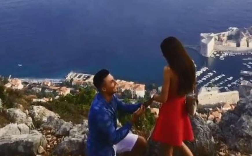 Djevojku zaprosio iznad Dubrovnika, a prosidba postala hit na internetu