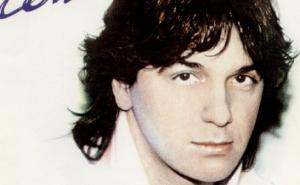 Zdravko Čolić i njegov neprevaziđeni hit "Ti si mi u krvi" 