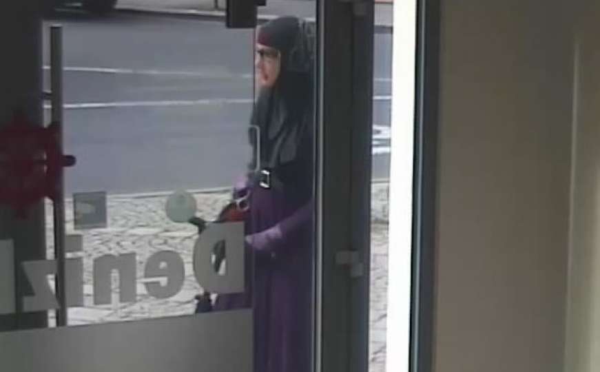 Muškarac pod burkom opljačkao banku: Policija objavila slike i moli za pomoć