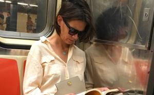 Katie Holmes: Milionerka koja se vozi metroom