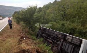 Prevrnuo se autobus kod Stoca, povrijeđene četiri osobe